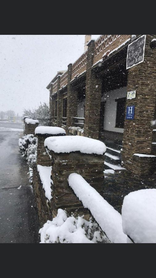 Hotel El Picon De Sierra Nevada Jeres del Marquesado Bagian luar foto